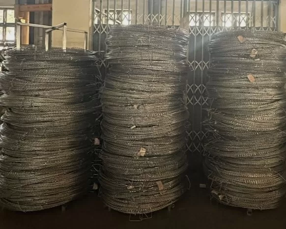 KẼM GAI BÙNG NHÙNG