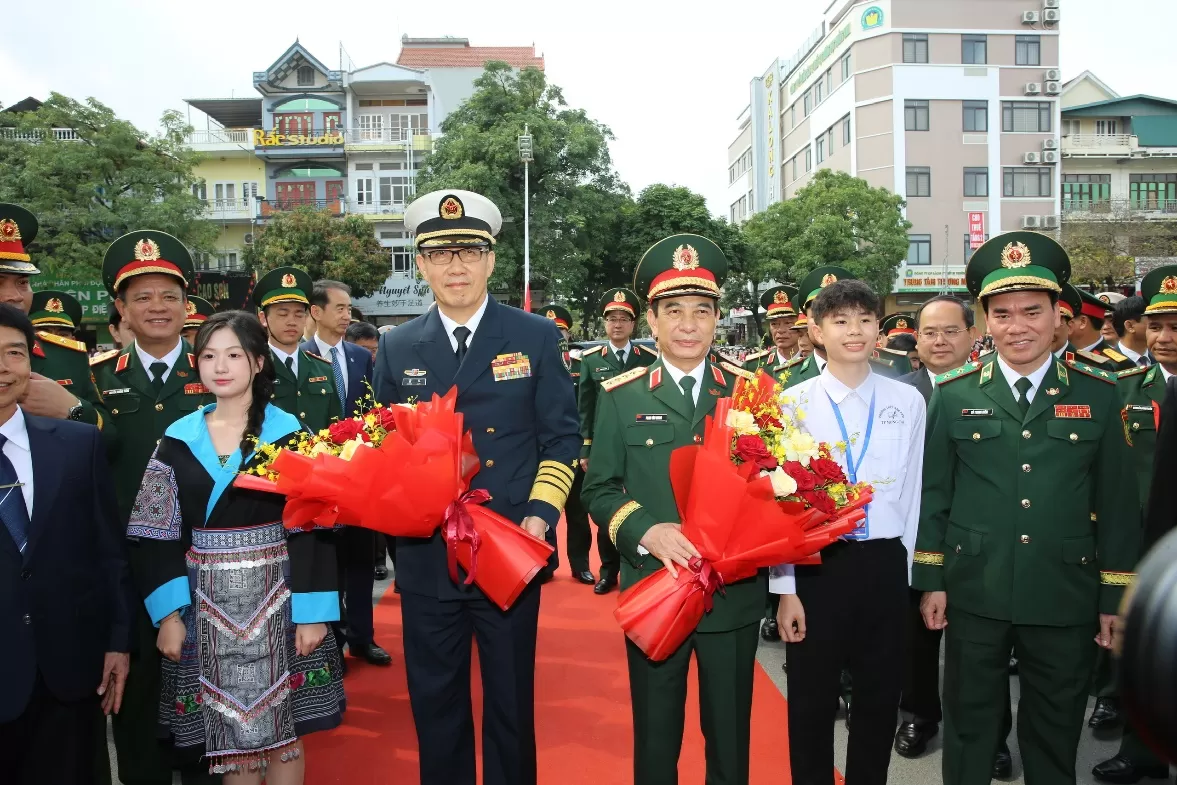 Giao lưu hữu nghị quốc phòng biên giới Việt Nam - Trung Quốc lần thứ 10
