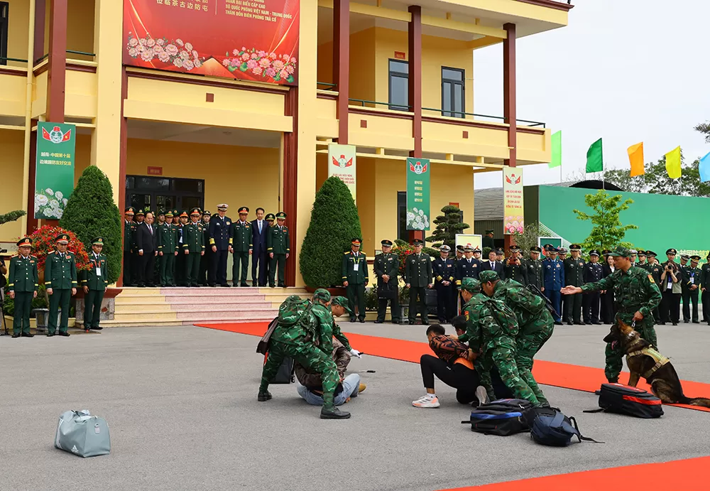 Giao lưu hữu nghị quốc phòng biên giới Việt Nam - Trung Quốc lần thứ 10
