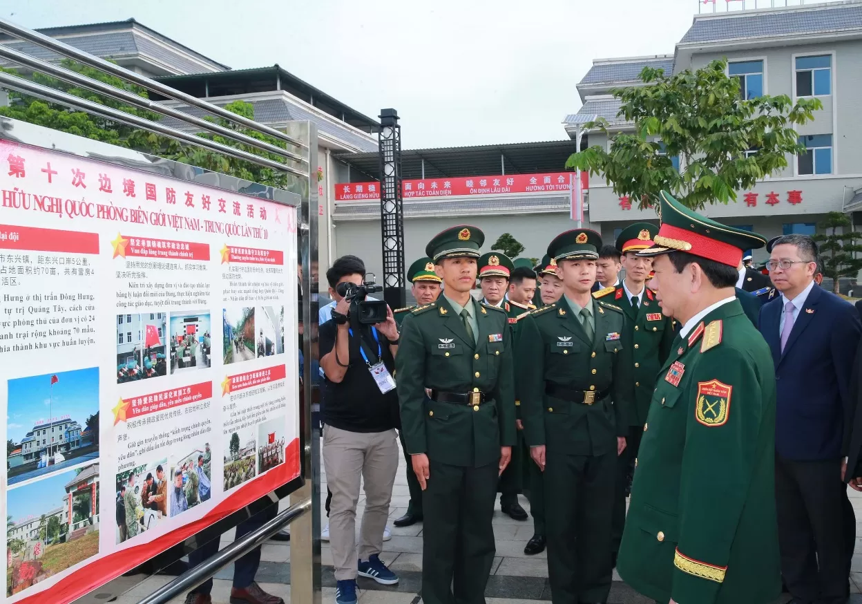 Giao lưu hữu nghị quốc phòng biên giới Việt Nam - Trung Quốc lần thứ 10