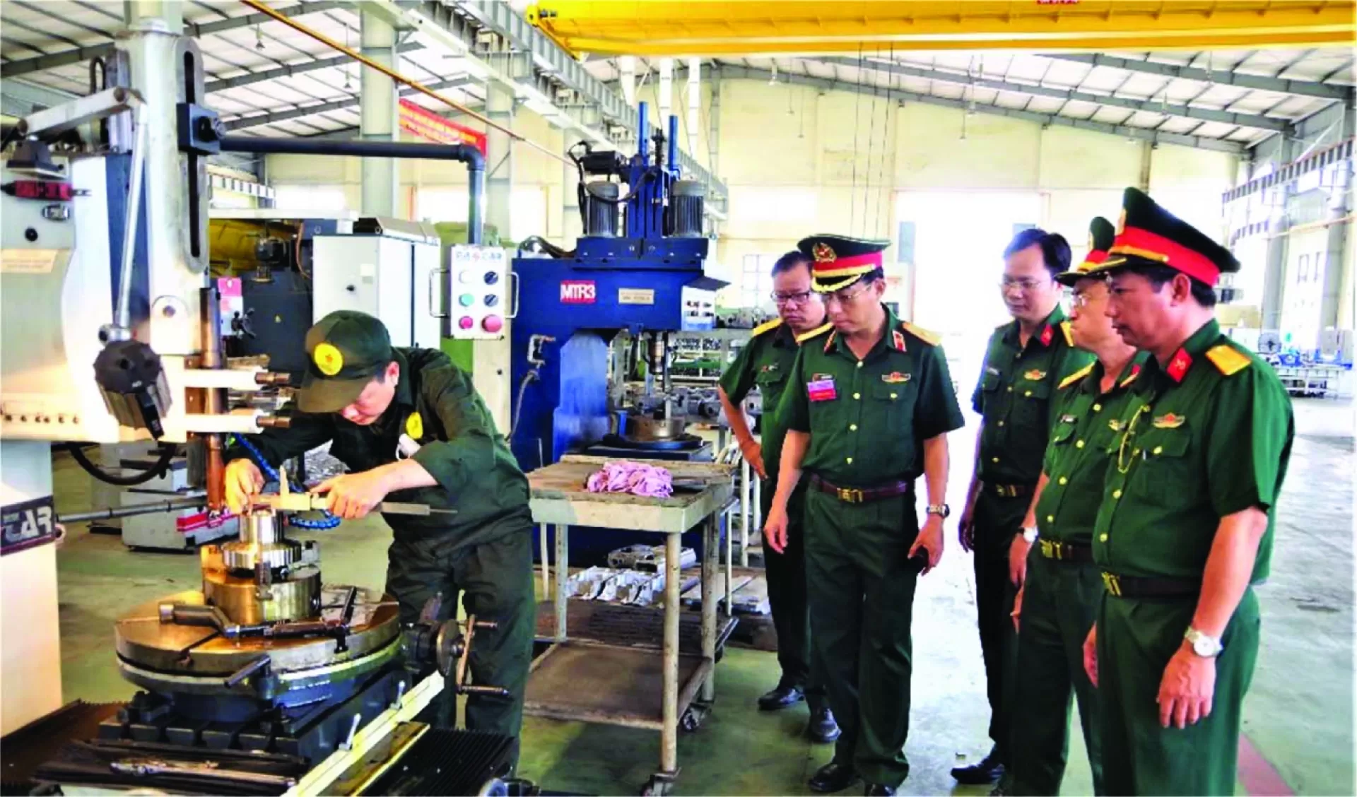 NGUỒN LỰC NHÂN SỰ