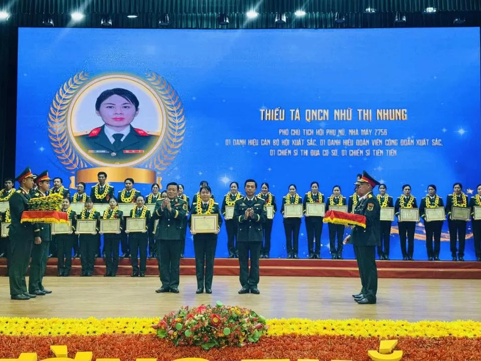 THAM GIA TUYÊN DƯƠNG ĐIỂN HÌNH TIÊN TIẾN CÁC TỔ CHỨC QUẦN CHÚNG BINH CHỦNG CÔNG BINH